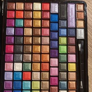 100+ Eyeshadow Color Palette